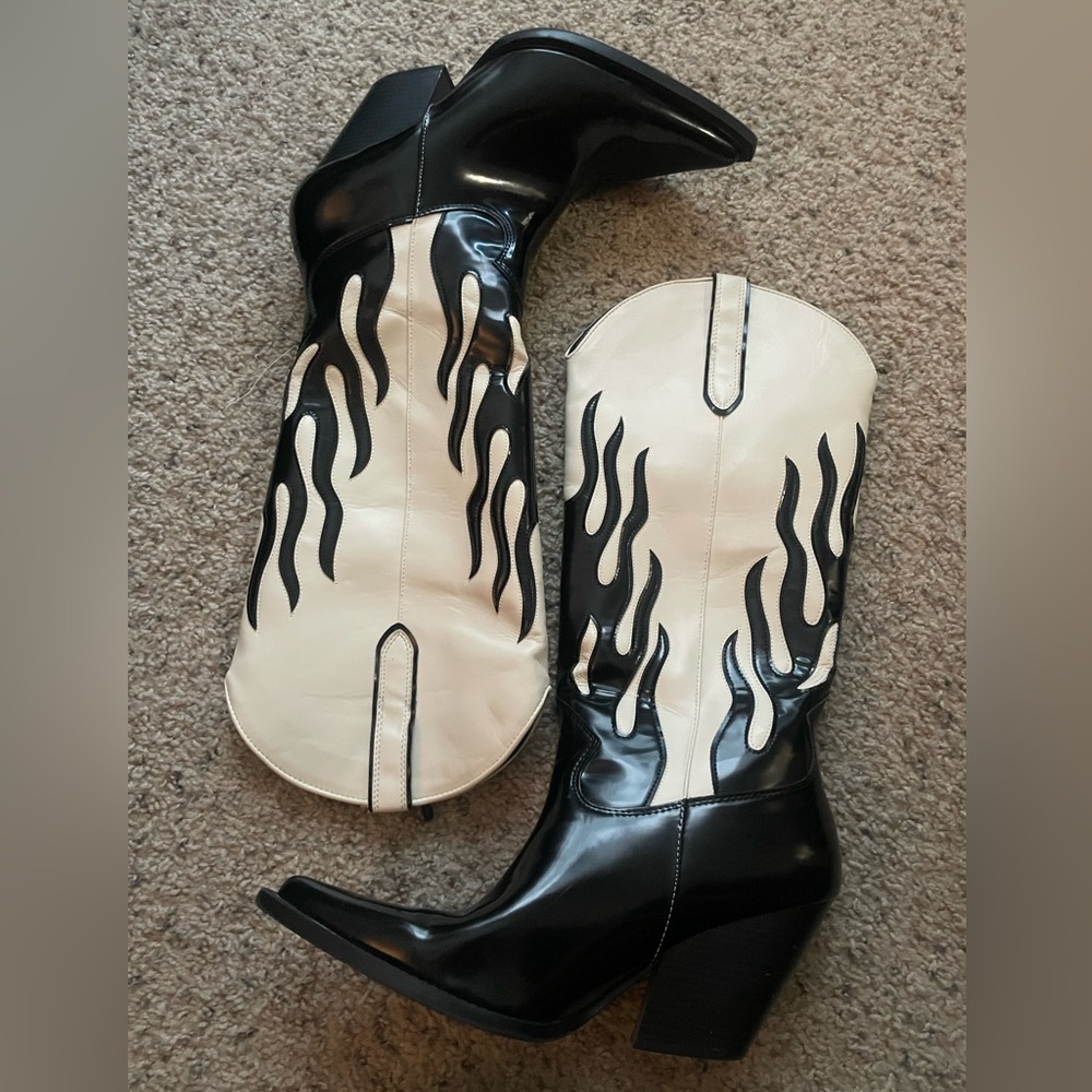 Zara Contrast Flame Cowboy Boot